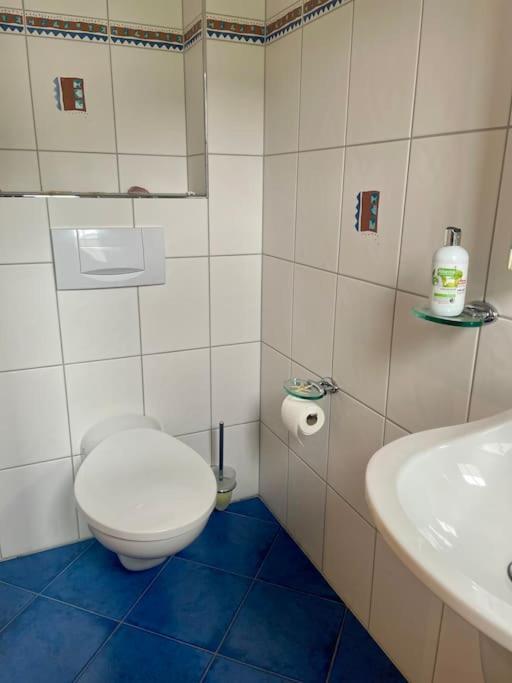 Moderne Ferienwohnung Mit Sonnenbalkon In Fretter Finnentrop Εξωτερικό φωτογραφία