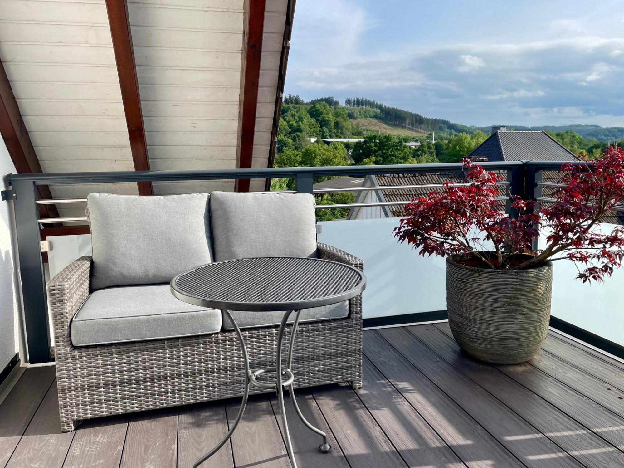 Moderne Ferienwohnung Mit Sonnenbalkon In Fretter Finnentrop Εξωτερικό φωτογραφία